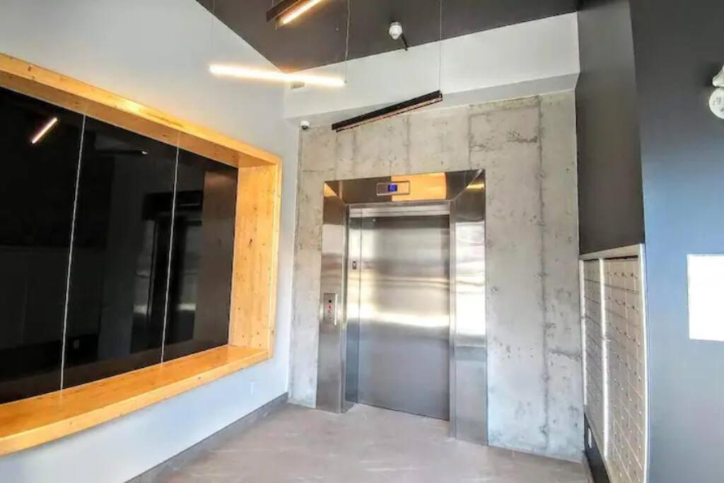 Good Vibes Only -Modern And Spacious 2 Bedroom Condo 4 Beds Free Parking, Gym Québec Exterior foto